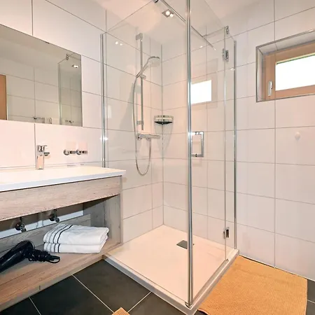 Haus Schallner Apartman *